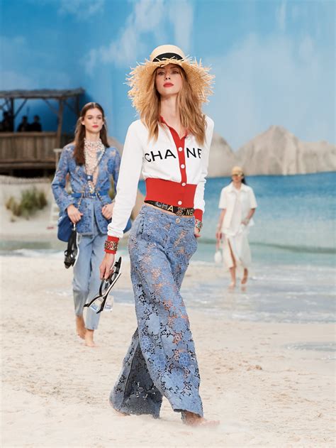 chanel collezione primavera estate 2019 trucvo quando esce|Chanel spring dresses.